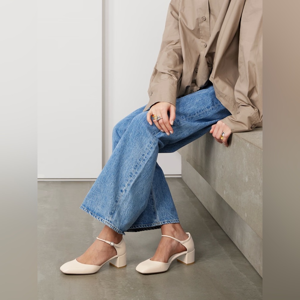 NWT Aeyde Magda Leather 45 Pumps in Cream